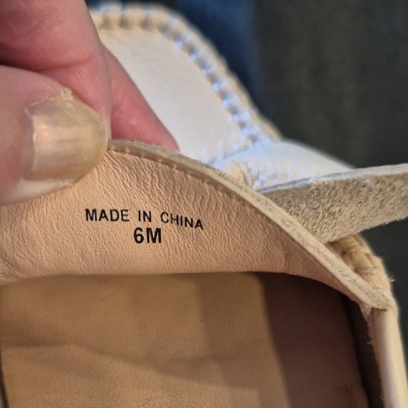 Kate Spade Mallory Soft Pink Mules with Bow Detail - Picture 2 of 4